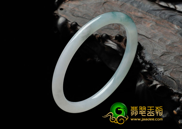 糯冰种飘花缅甸翡翠细圆条手镯（58.4mm）