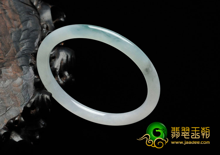 糯冰种飘花缅甸翡翠细圆条手镯（58.4mm）