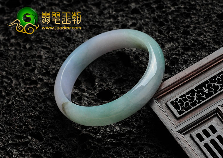糯冰种春带彩缅甸翡翠手镯（51.3mm）