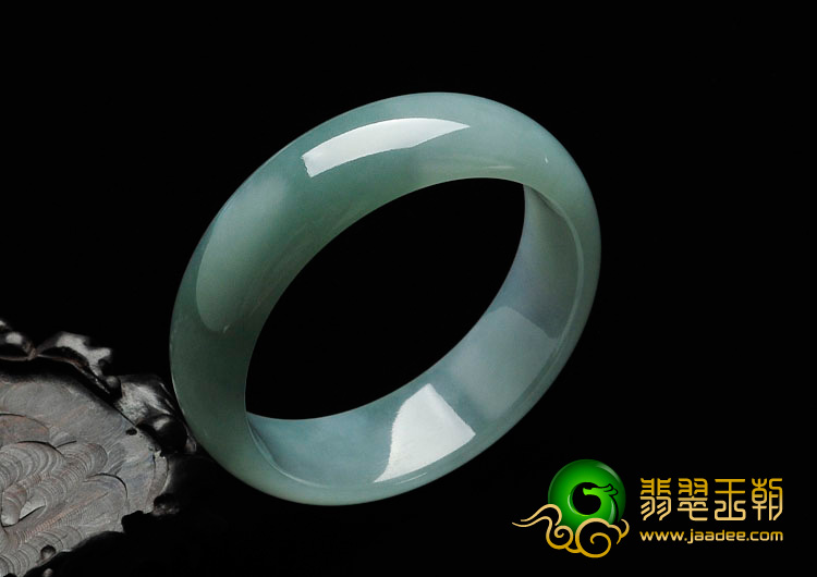 糯冰种晴水缅甸翡翠手镯（53.8mm）