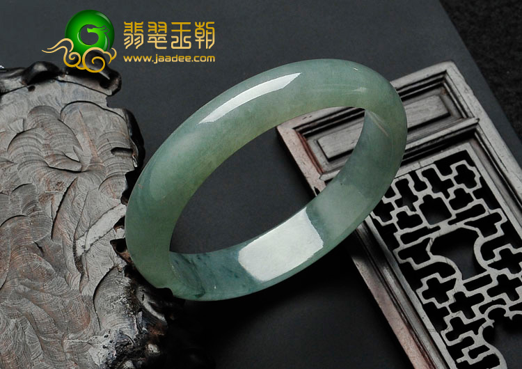 冰种飘花缅甸翡翠手镯（52.4mm）