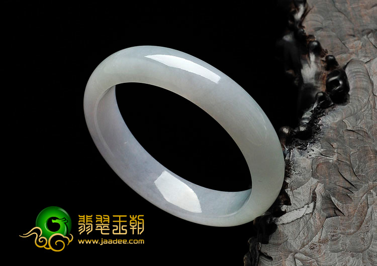 糯冰种晴水缅甸翡翠手镯（57.1mm）