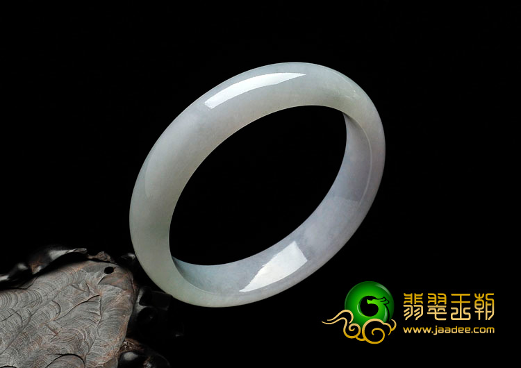 糯冰种晴水缅甸翡翠手镯（57.1mm）