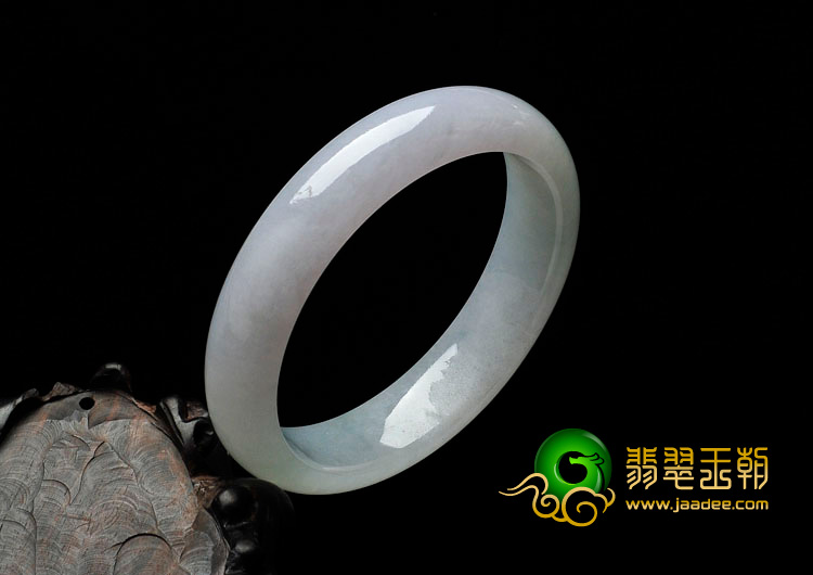 糯冰种晴水缅甸翡翠手镯（57.1mm）