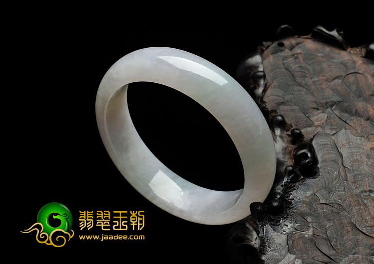 糯冰种晴水缅甸翡翠手镯（52.1mm）