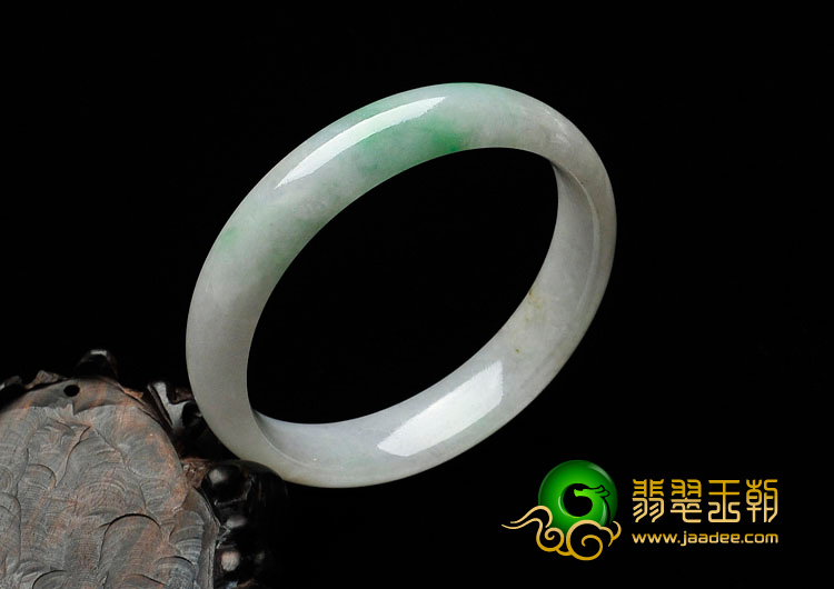 糯冰种翠色缅甸翡翠手镯（58mm）