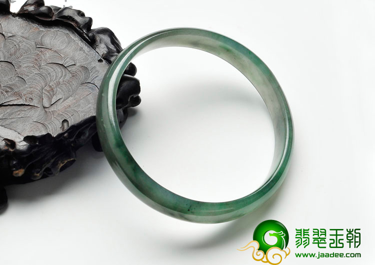 糯冰种油青飘花缅甸翡翠手镯（56.6mm）