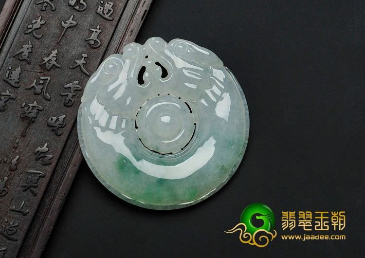 冰种飘花缅甸翡翠双龙如意挂件