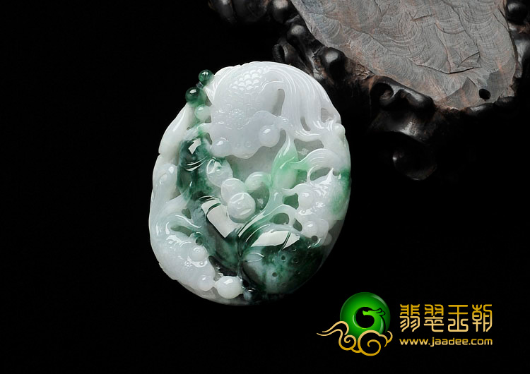 糯冰种飘花缅甸翡翠年年有余挂件