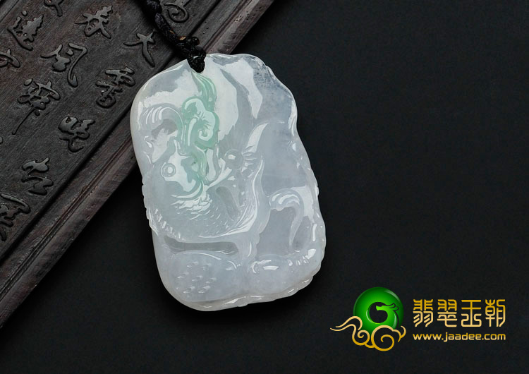 糯冰种飘翠缅甸翡翠年年有余挂件