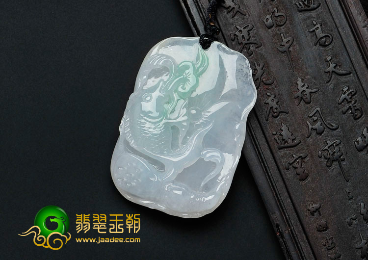 糯冰种飘翠缅甸翡翠年年有余挂件