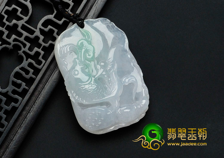 糯冰种飘翠缅甸翡翠年年有余挂件