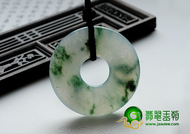 冰种飘花缅甸翡翠平安扣挂件