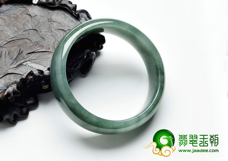 糯冰种蓝水缅甸翡翠手镯（56.5mm）