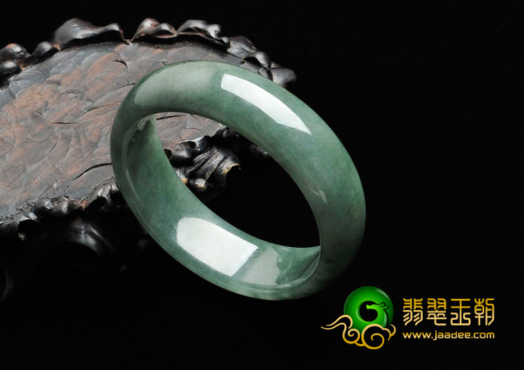 糯冰种蓝水缅甸翡翠手镯（56.5mm）