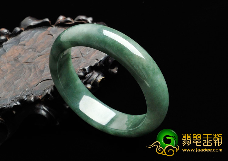 糯冰种蓝晴水缅甸翡翠手镯（60.9mm）