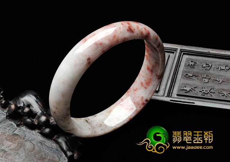 细糯种飘红花缅甸翡翠手镯（57.6mm）