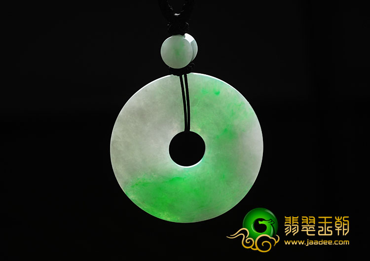糯冰种飘翠缅甸翡翠平安扣挂件
