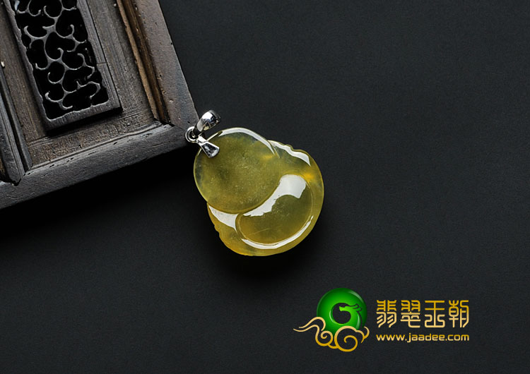 冰种黄翡缅甸翡翠玉佛挂件