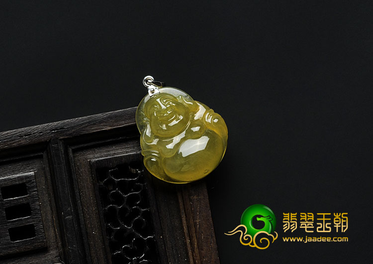 冰种黄翡缅甸翡翠玉佛挂件