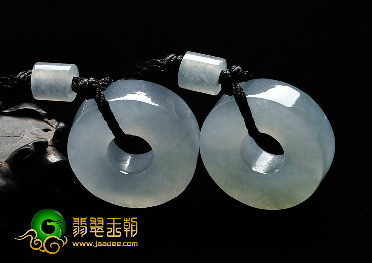 冰种蓝晴水缅甸翡翠路路通挂件（一对）