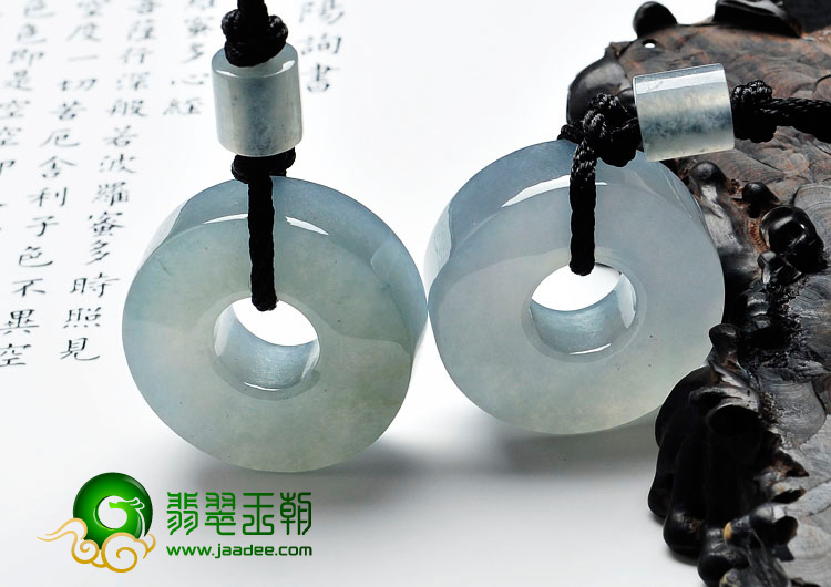 冰种蓝晴水缅甸翡翠路路通挂件（一对）