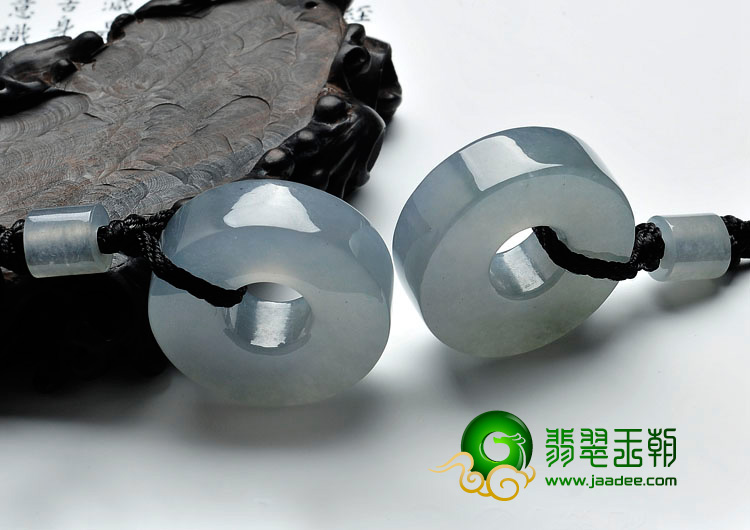 冰种蓝晴水缅甸翡翠路路通挂件（一对）