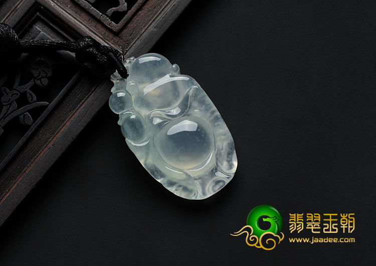 冰玻种缅甸翡翠逍遥佛挂件
