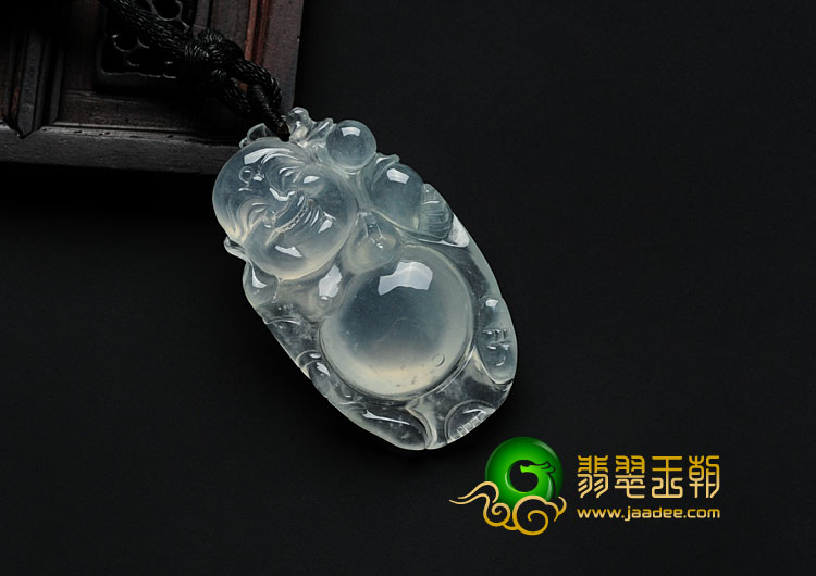 冰玻种缅甸翡翠逍遥佛挂件