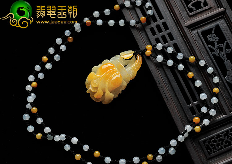 糯冰种黄翡缅甸翡翠玫瑰花挂件