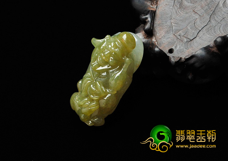 (超值推荐)冰种褐黄翡缅甸翡翠济公活佛挂件