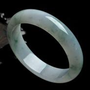 糯冰种飘花缅甸翡翠手镯（53.5mm）