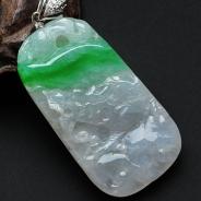 糯冰种飘翠缅甸翡翠“头顶青天”龙牌挂件