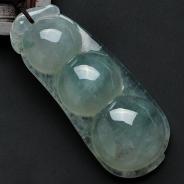 冰种飘花缅甸翡翠四季豆挂件