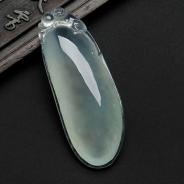 冰玻种晴水缅甸翡翠福瓜挂件