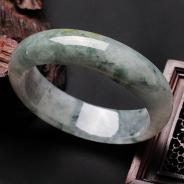 糯冰种飘花缅甸翡翠手镯（52mm）