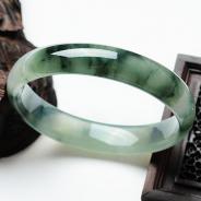 冰玻种飘花缅甸翡翠手镯（57.7mm）