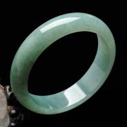 糯冰种晴水缅甸翡翠手镯（58.3mm）