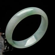 糯冰种翠色缅甸翡翠手镯（57.4mm）