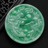 糯冰种豆绿缅甸翡翠龙凤牌挂件