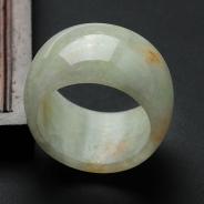 糯冰种飘黄花缅甸翡翠指环