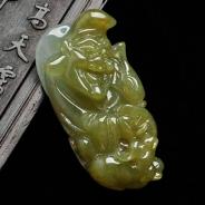 (超值推荐)冰种褐黄翡缅甸翡翠济公活佛挂件