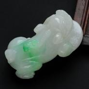 糯冰种翠色缅甸翡翠貔貅挂件