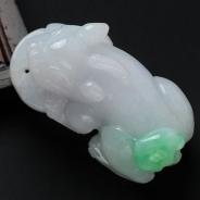 糯冰种翠色缅甸翡翠貔貅挂件