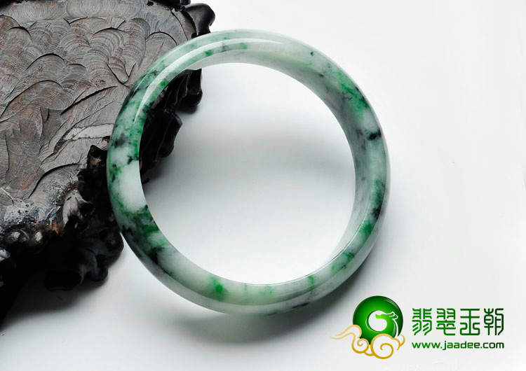 细糯种癣加绿缅甸翡翠手镯（59mm）