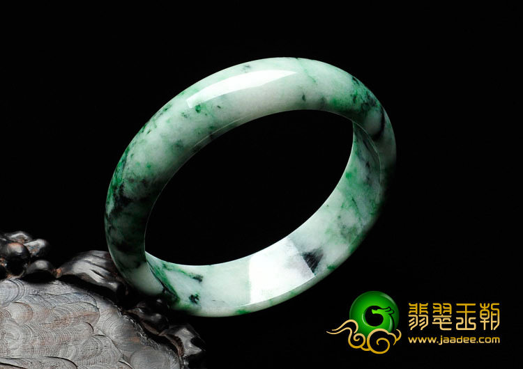 细糯种癣加绿缅甸翡翠手镯（59mm）