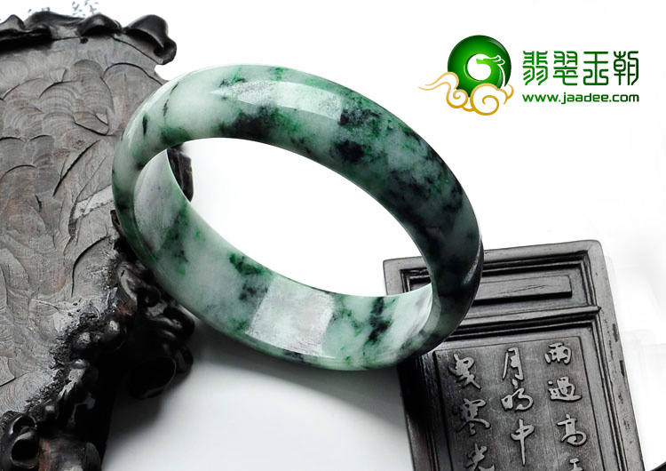 细糯种癣加绿缅甸翡翠手镯（60.6mm）