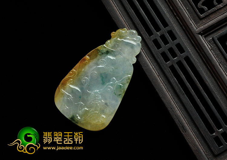 冰种黄翡飘花缅甸翡翠招财貔貅挂件
