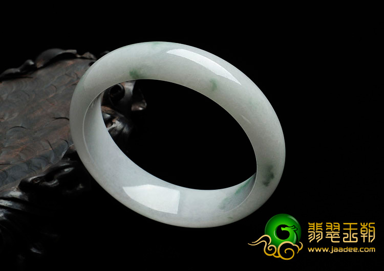 糯冰种飘花缅甸翡翠手镯（56.7mm）