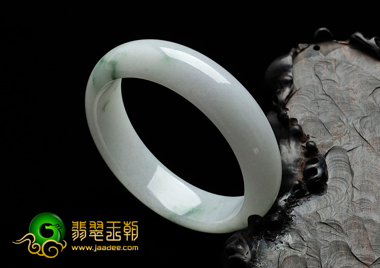 糯冰种飘花缅甸翡翠手镯（56.7mm）